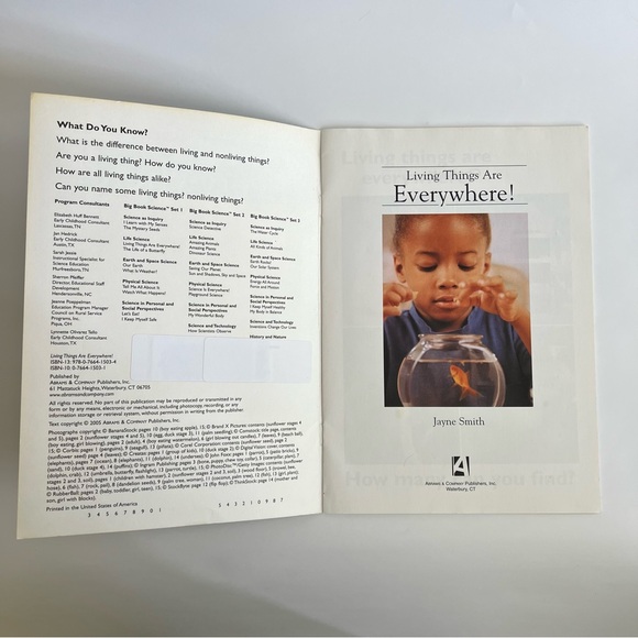 Living Things Are Everywhere! By Jayne Smith kids educational reading book - Picture 4 of 17